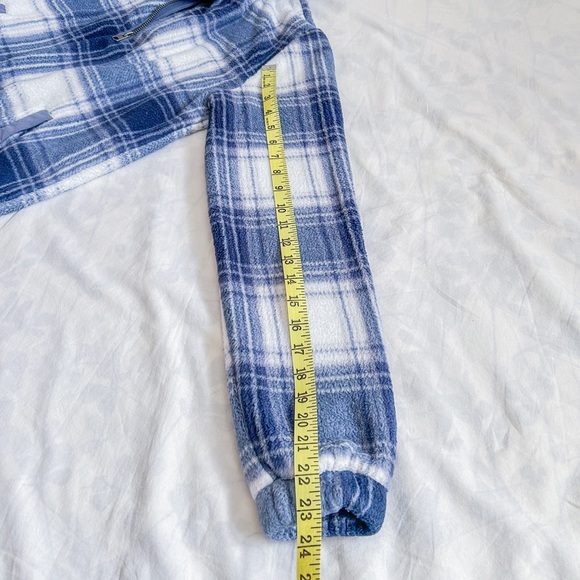 Abercrombie Plaid Quarter Zip Sherpa Sweater (Size: XS) - Picture 14 of 15